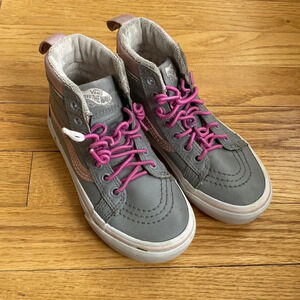 Vans sz 10.5 grey and pink leather pink laces hood pre owned condition